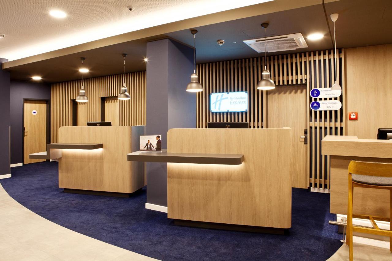 Holiday Inn Express - Kaiserslautern By Ihg Dış mekan fotoğraf