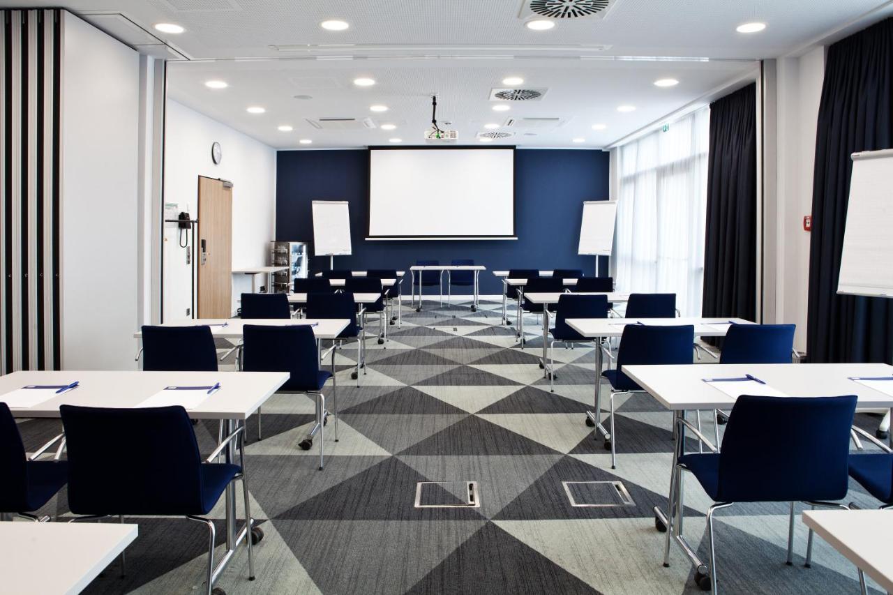 Holiday Inn Express - Kaiserslautern By Ihg Dış mekan fotoğraf